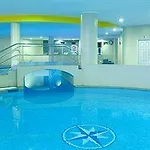 Royal Orchid 4*