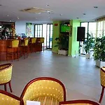 Royal Orchid Caniço