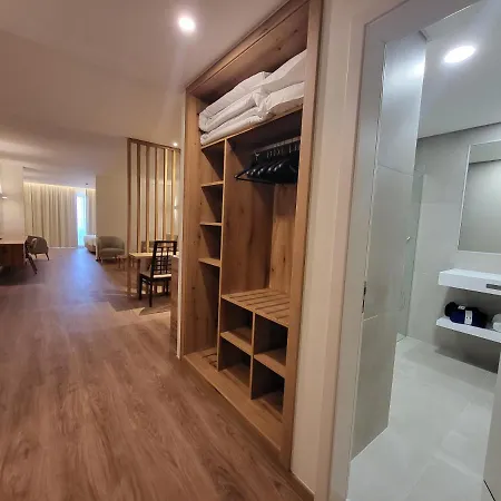 Royal Orchid 4* Caniço