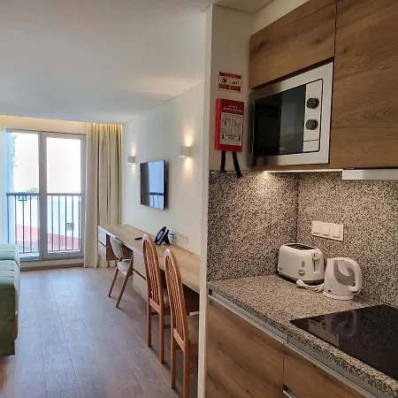 Royal Orchid Caniço