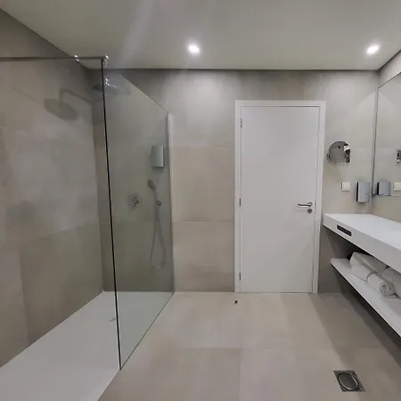 Royal Orchid 4* Caniço