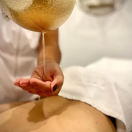 Royal Orchid Caniço