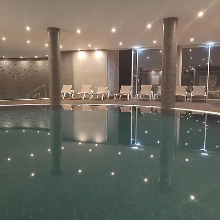 Royal Orchid 4* Caniço