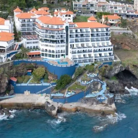 Hotel Royal Orchid 4*