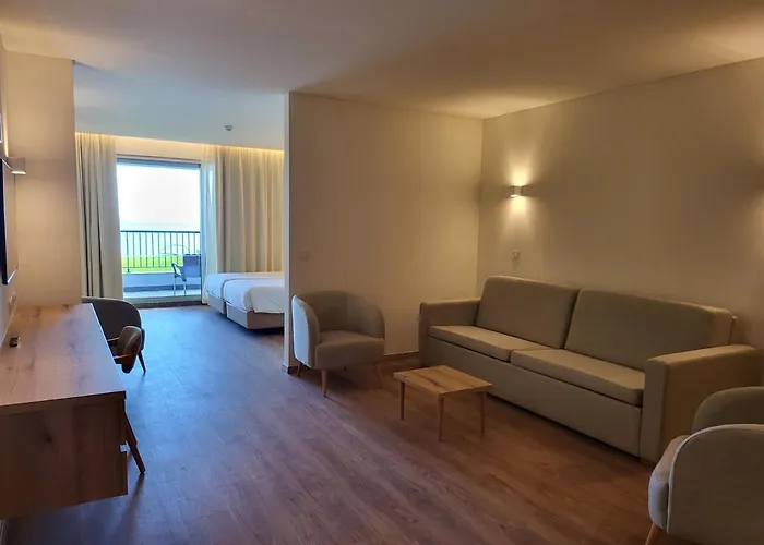 Royal Orchid 4* Caniço