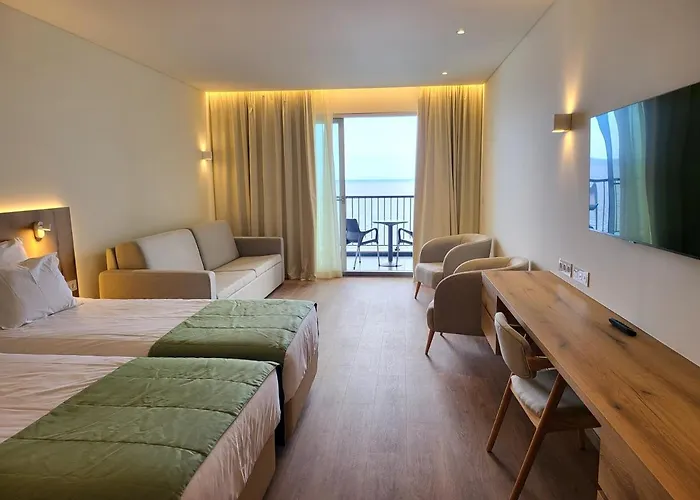 Royal Orchid 4* Caniço