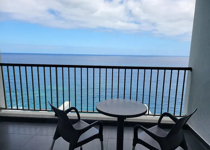 Royal Orchid Caniço