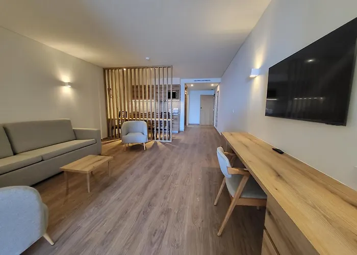 Royal Orchid Caniço