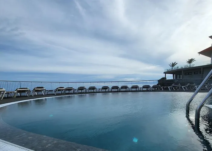 Hotel Royal Orchid 4*