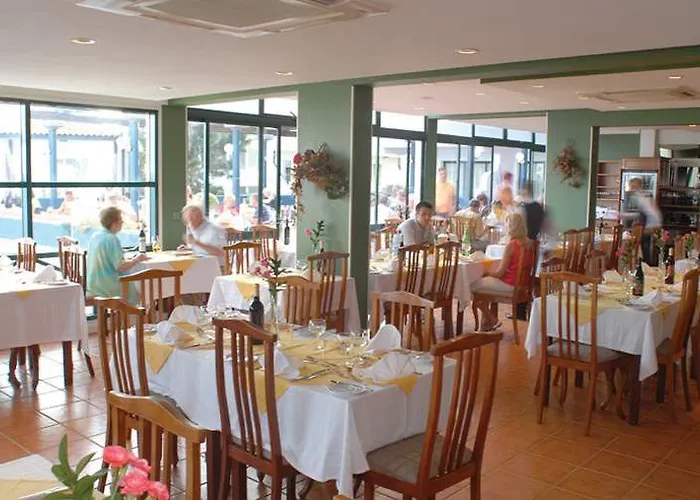 Royal Orchid Caniço