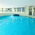 Royal Orchid מלון 4*