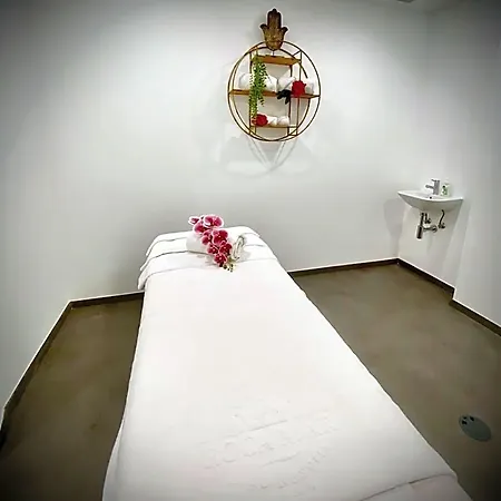 Royal Orchid Hotel 4*