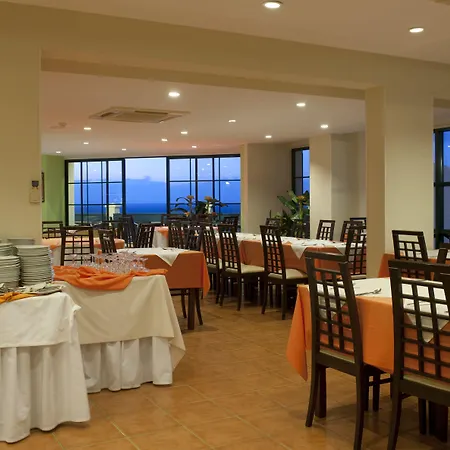 Royal Orchid 4*